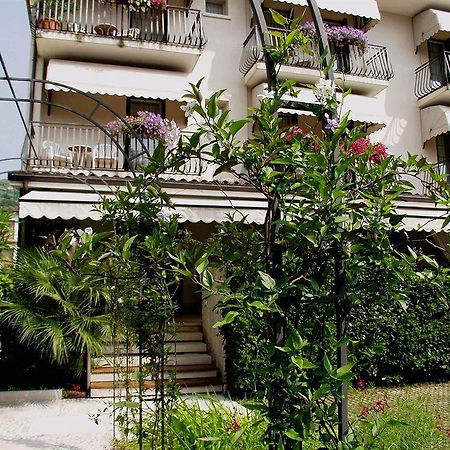Hotel Marina Torri Del Benaco Dış mekan fotoğraf