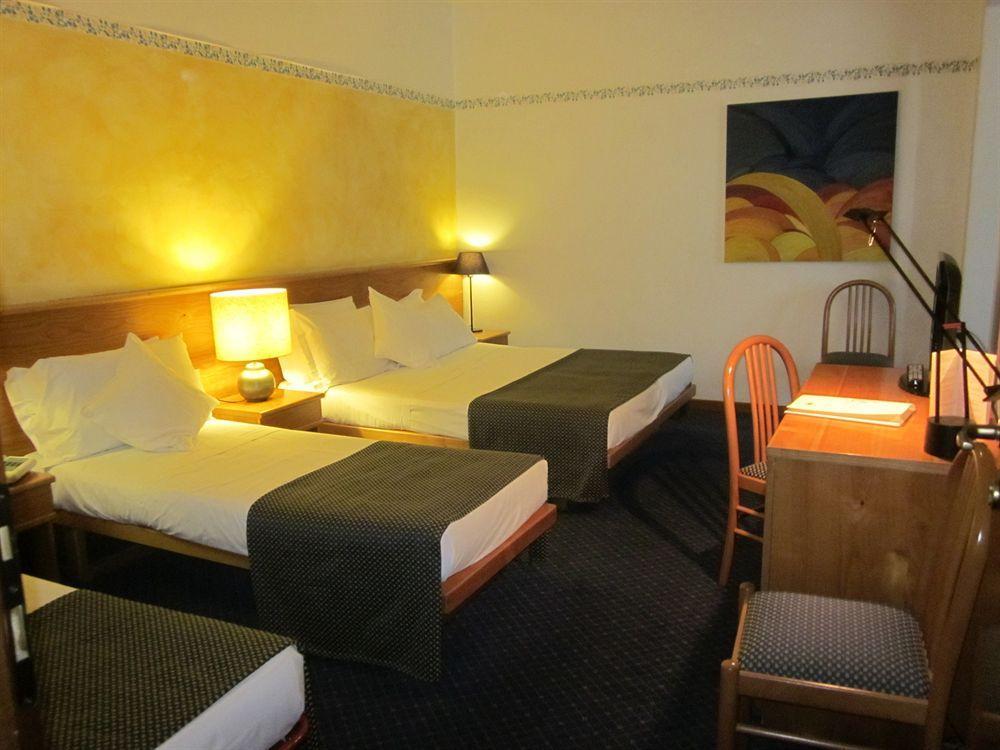 Hotel Marina Torri Del Benaco Dış mekan fotoğraf