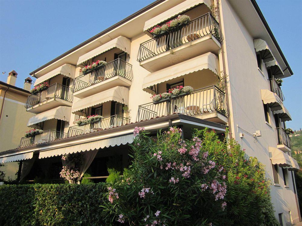 Hotel Marina Torri Del Benaco Dış mekan fotoğraf