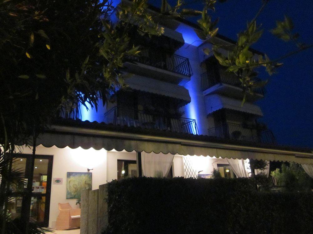 Hotel Marina Torri Del Benaco Dış mekan fotoğraf